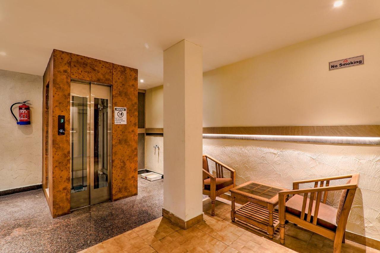 Готель Townhouse Geetraj Near Shalimar Gateway Лакхнау Екстер'єр фото