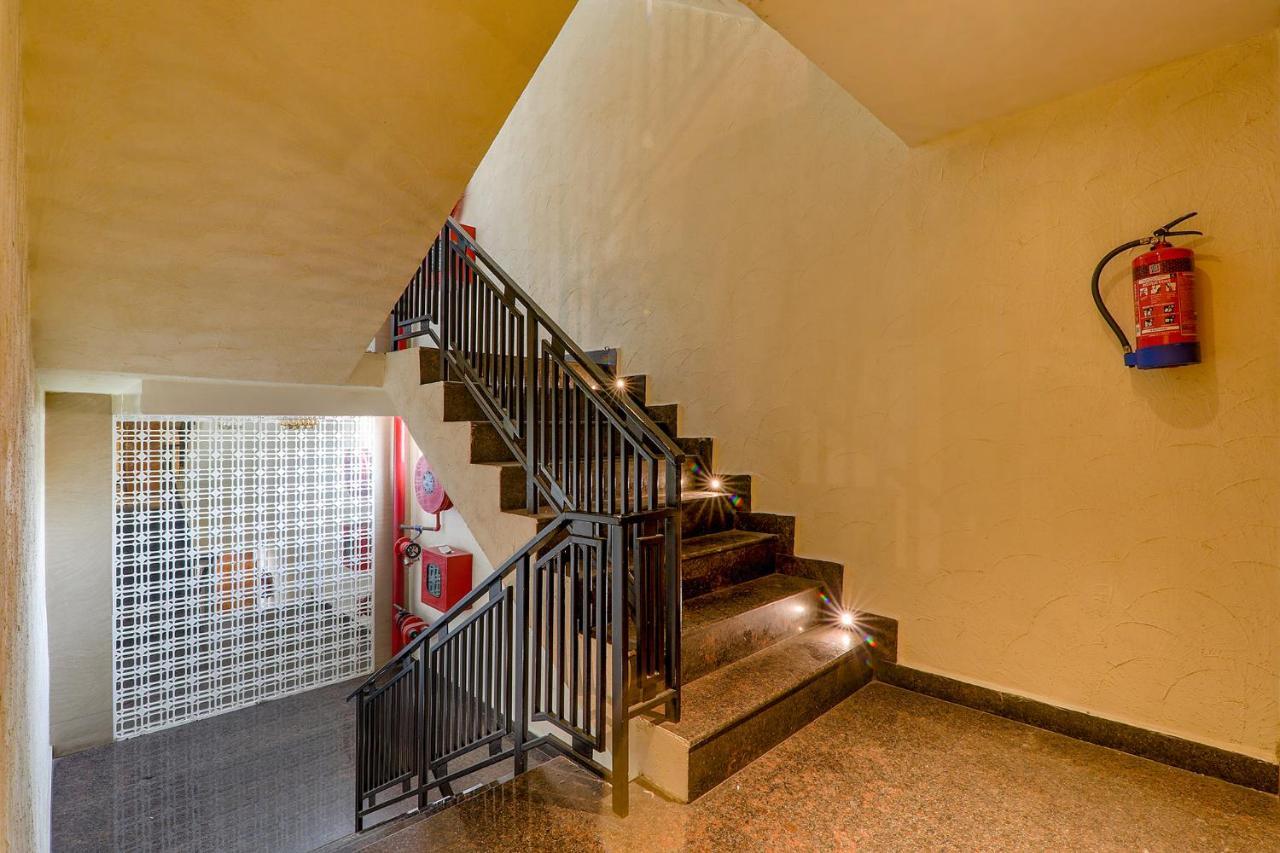 Готель Townhouse Geetraj Near Shalimar Gateway Лакхнау Екстер'єр фото