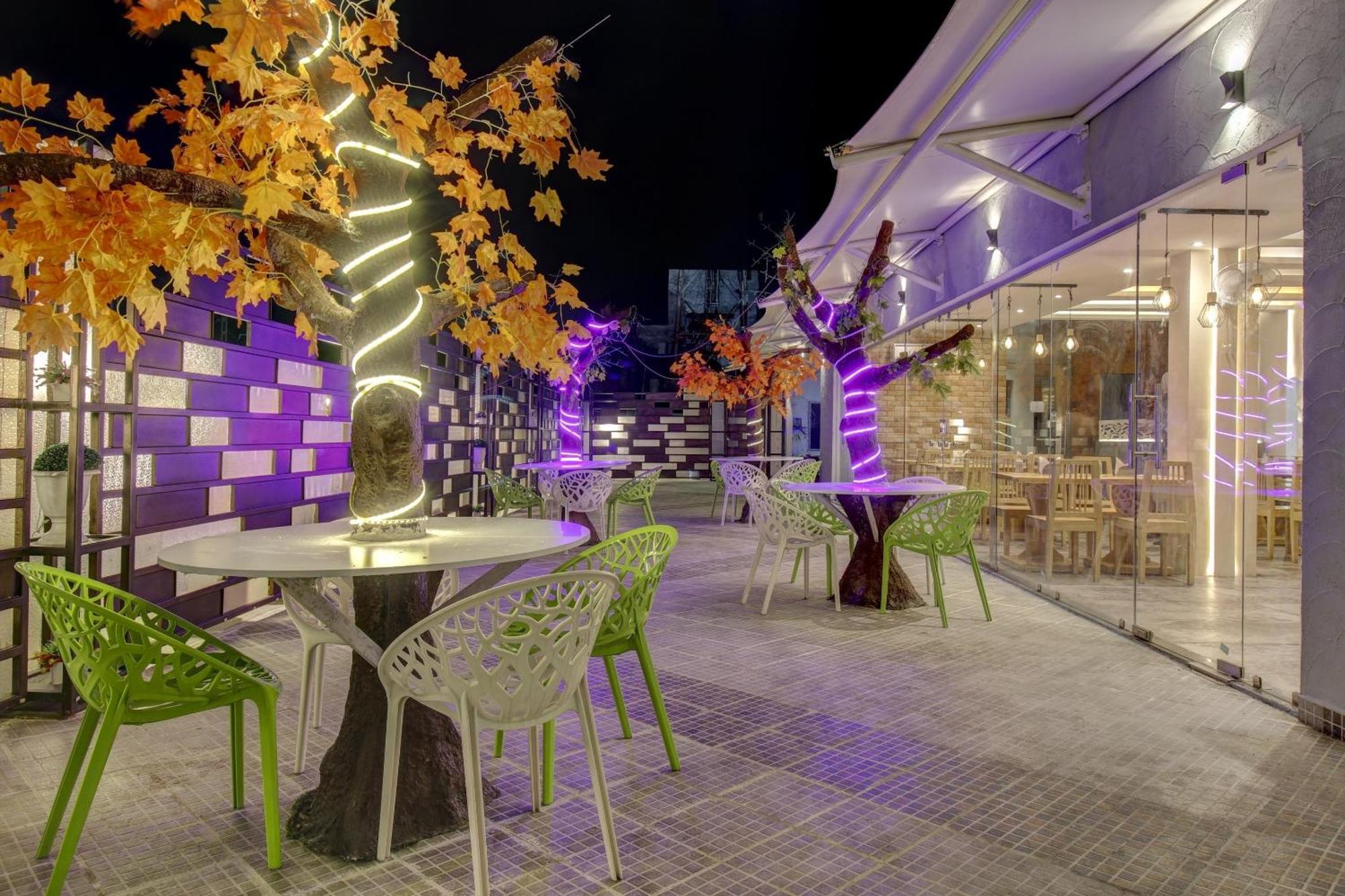 Готель Townhouse Geetraj Near Shalimar Gateway Лакхнау Екстер'єр фото