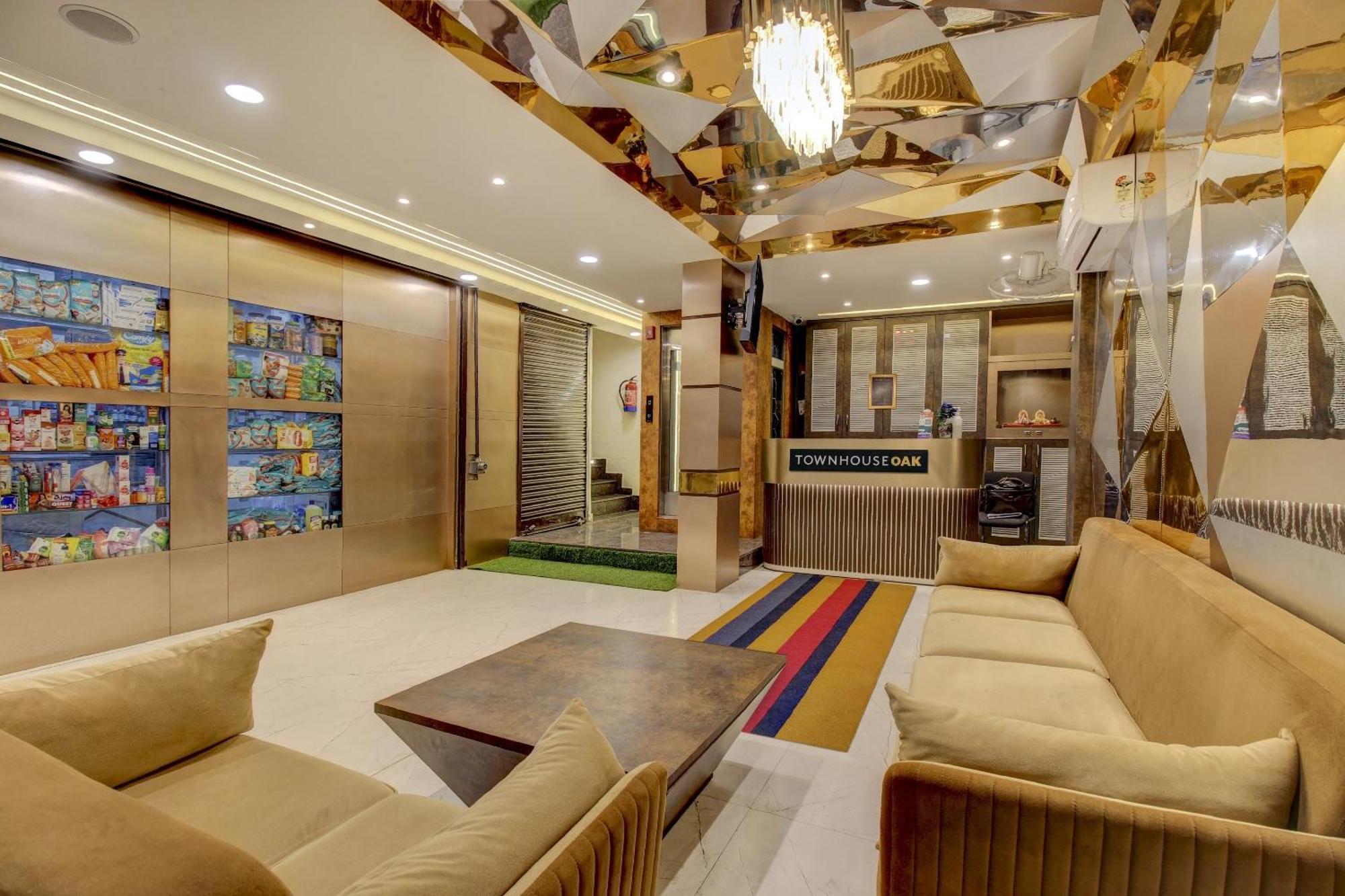 Готель Super Townhouse Geetraj Near Shalimar Gateway Лакхнау Екстер'єр фото