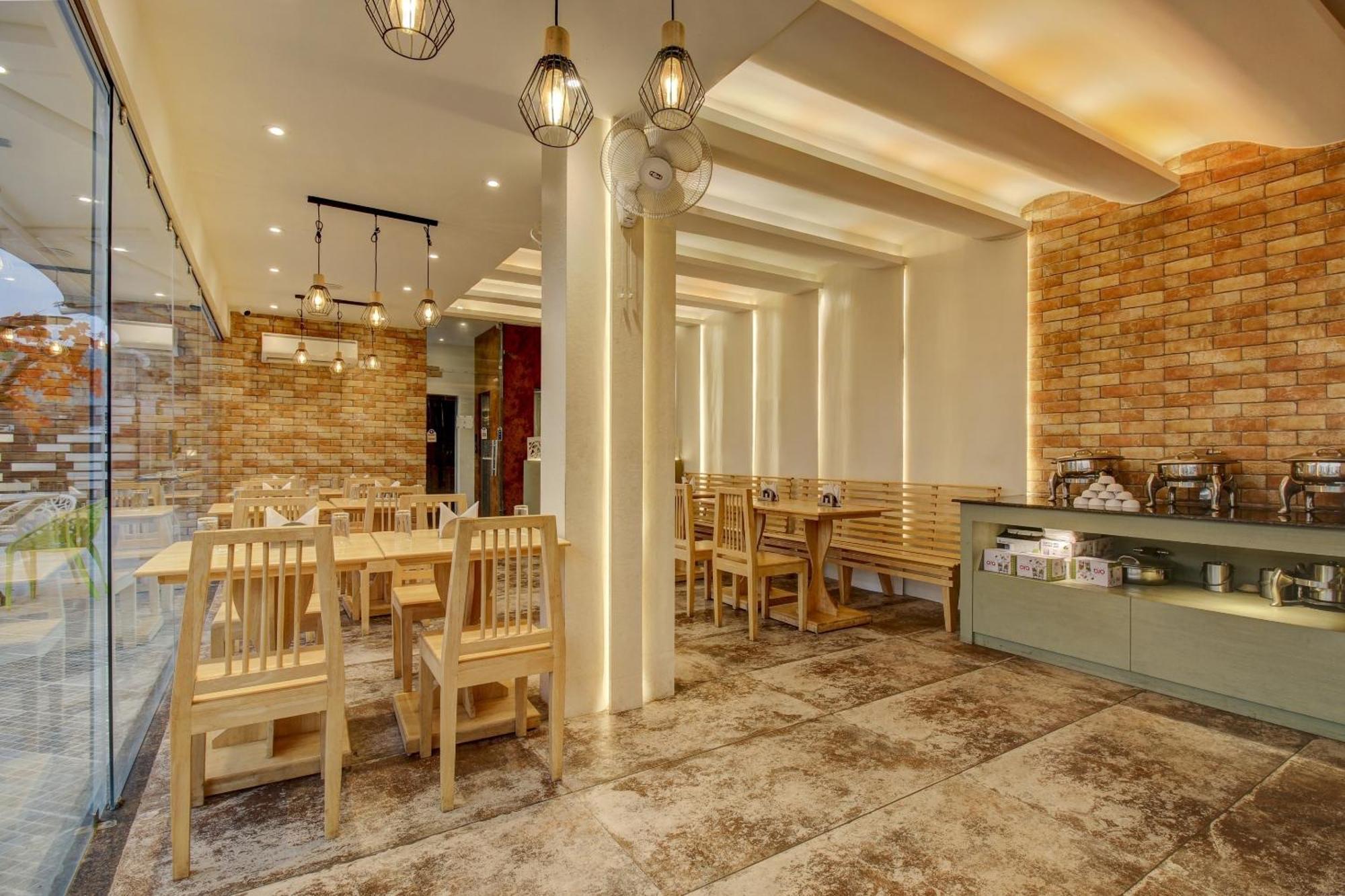 Готель Super Townhouse Geetraj Near Shalimar Gateway Лакхнау Екстер'єр фото